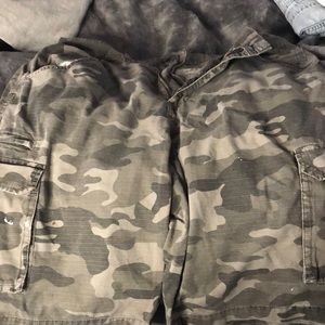 Camouflage short cuts